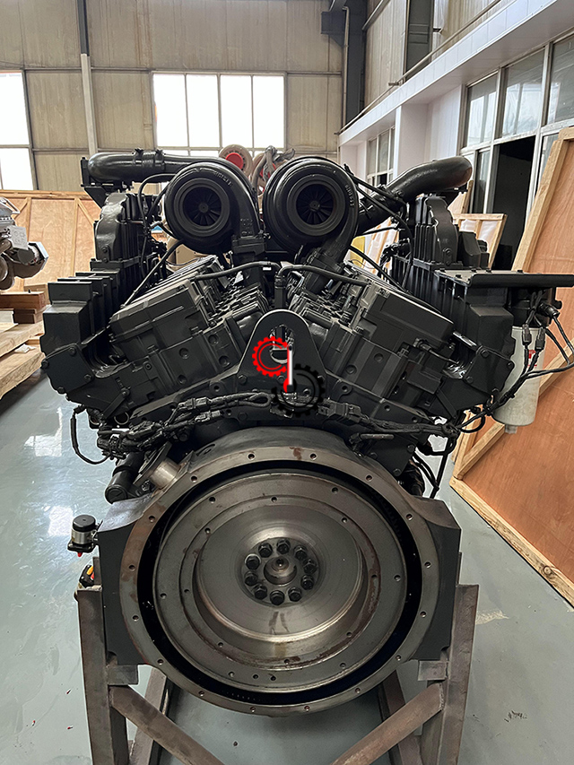 Cummins QST30 Лучший морской двигатель уровня 4 QST30-C950 Дизельный двигатель QST30-C1050 в сборе