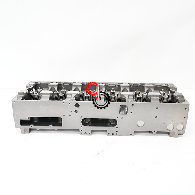 Совершенно новые детали двигателя Cummins Головка блока цилиндров ISX QSX 4393480 3104451 3104450 4386011 5413784 5658287