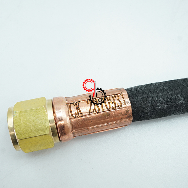 Детали двигателя колесного погрузчика Cummins Гибкий шланг AS 6025 SS 