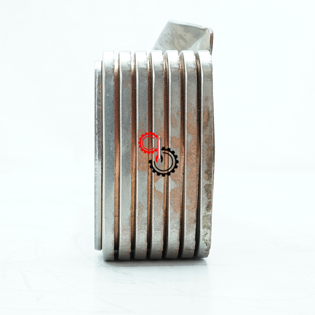 Совершенно новые запасные части двигателя Cummins Core Cooler 5395822 Cummins ISF QSF 5395822
