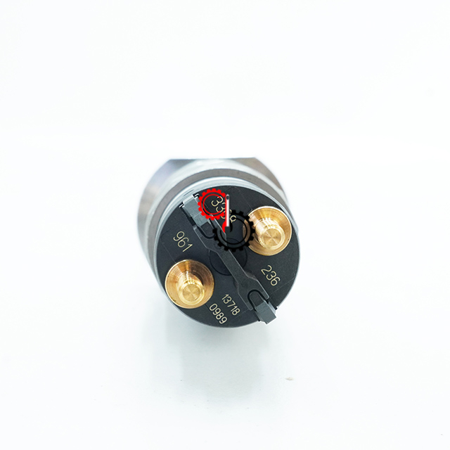 Двигатель экскаватора PC300-8 PC360-8 Неподдельный инжектор 6745-12-3100 частей дизельного двигателя Komatsu