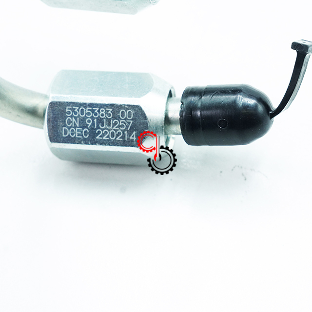 Cummins QSB3.9 Детали дизельного двигателя Трубка подачи топлива форсунки 5287537 5287535 5305411 5305383 5302743 5305410