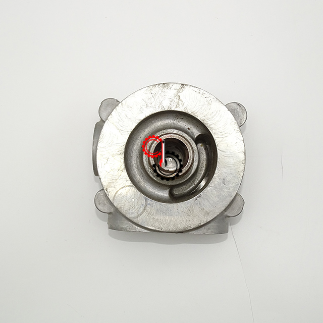 4928802 4928800 Cummins QSB6.7 Головка масляного фильтра для деталей двигателя 4928802 4928800