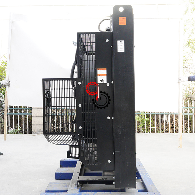 Запасные части для дизельного генератора Оригинальный радиатор Cummins QSZ13-G A055D762